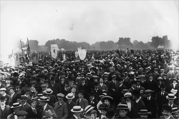 Suffragette Meeting in Hyde Park, London, 26th July 1913