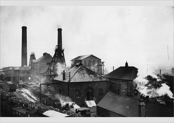 Colliery. 17th November 1926: The Pleasley Colliery in Derbyshire