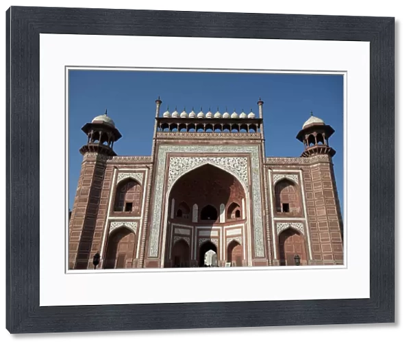 Great gate (Darwaza-i rauza) gateway to the Taj Mahal, Agra, Uttar Pradesh, India