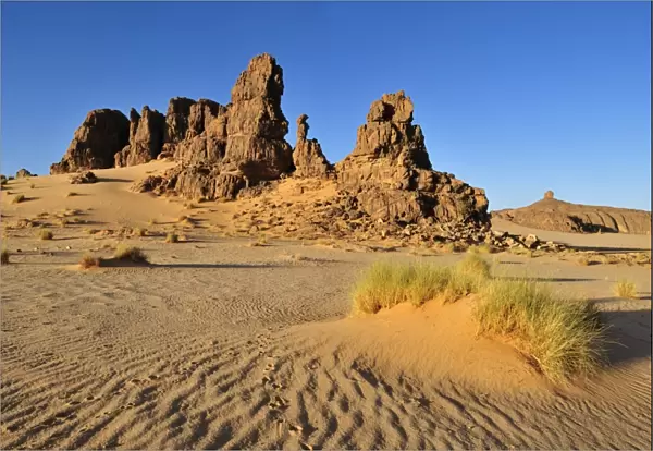Sandstone rock formation on Tasset Plateau, Tassili n Ajjer National Park, Unesco World Heritage Site, Wilaya Illizi, Algeria, Sahara, North Africa, Africa