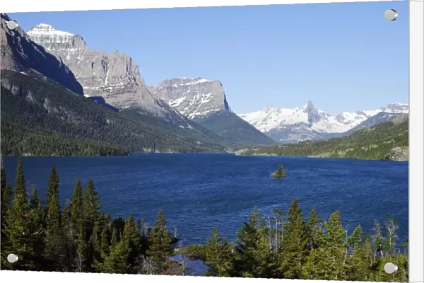 Saint Marys Glacier Lake, Little Chief Mountain, Fusillade Mountain, Glacier National Park, Rocky Mountains, Montana, USA