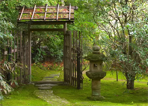 Tea House Path and Garden, Kyoto, Honshu, Japan