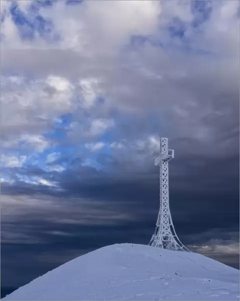 Summit cross covered with hoarfrost, Monte Catria, Apennines, Marche, Italy