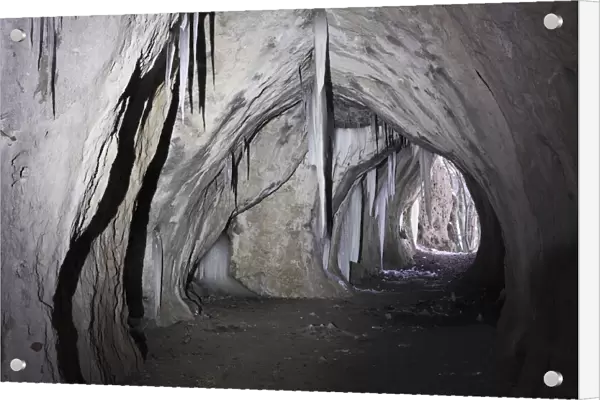Icicles in the Klauskirche cave passage, Franconian Switzerland, Upper Franconia, Franconia, Bavaria, Germany, Europe