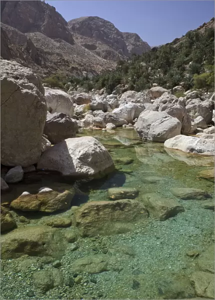 Clear water in the Wadi Shab mountain ravine, Hadjar-Gebirge, Hadschar-Gebirge, Tiwi, Oman