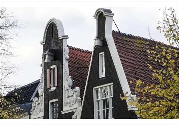 The Gabled Architecture of Central Amsterdam