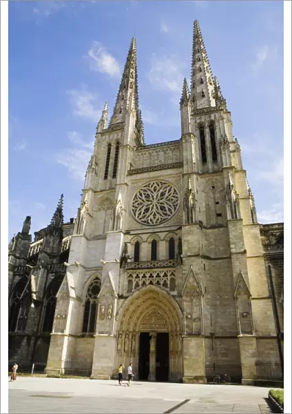 Facade of a church, St. Andre Cathedral, Bordeaux, Aquitaine, France