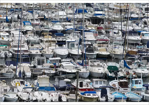Marseille yacht yard