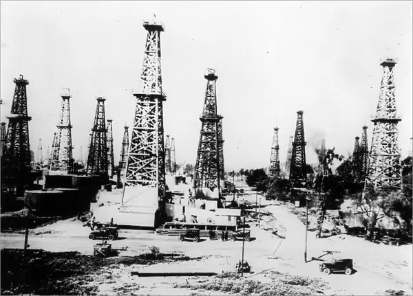 Signal Hill Oilfield