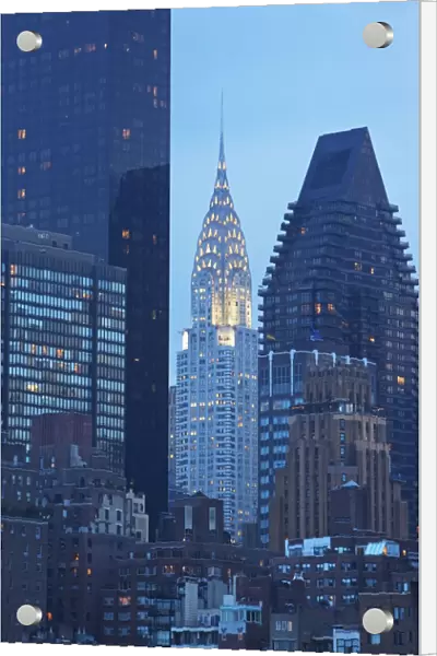 USA, New York State, New York City, Manhattan, Skyscrapers and Chrysler Building at dusk