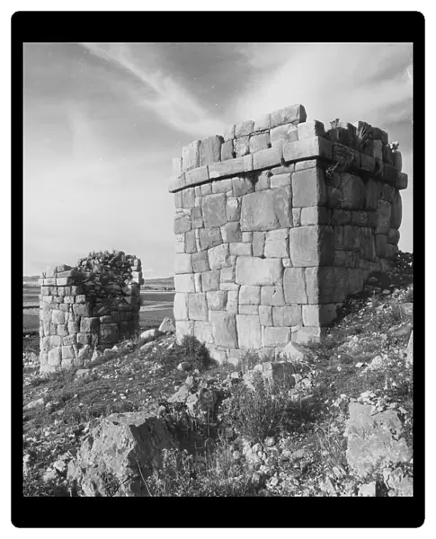 Challpas. 1955: Incan burial towers, or chullpas, near Lake Titicaca, Peru