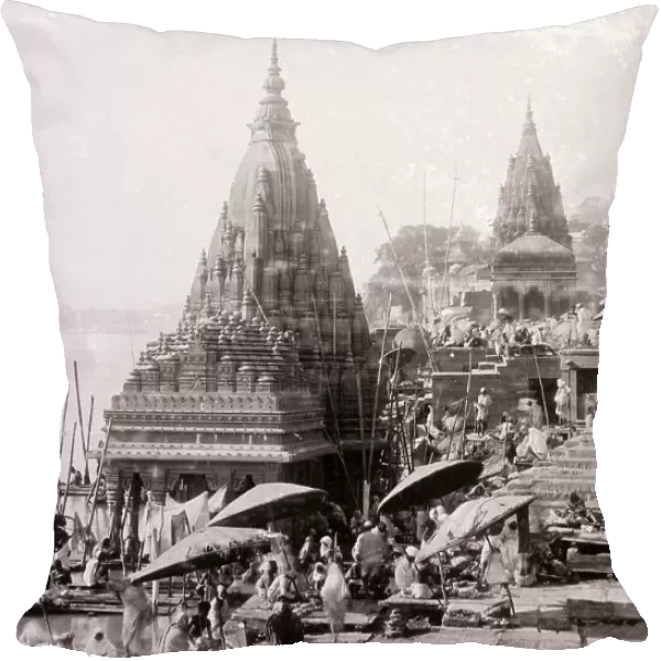 Benares, Temple of Tarhishwara or Fountain of Manikarankia, 1860, India, Historic, digitally restored reproduction from an original of the period
