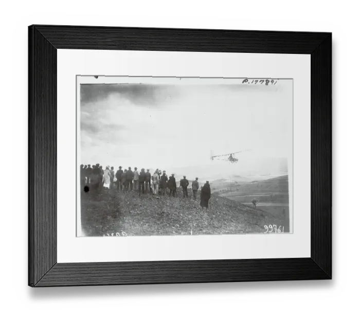 Framed Print : Print of Spectators Watching a Motorless Glider in Flight Framed Print : Print of Spectators Watching a Motorless Glider in Flight