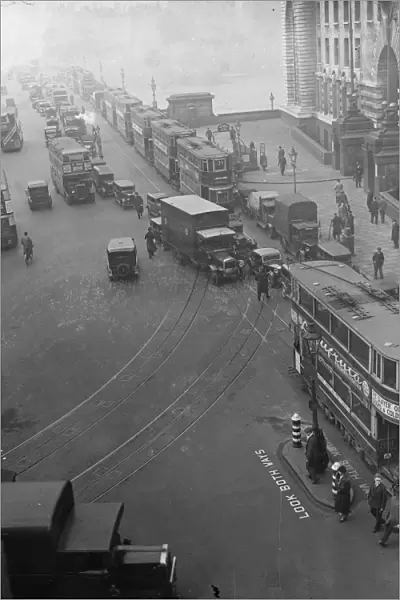 Westminster Bridge, London, traffic hold up. 14 January 1935