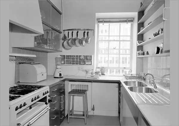 London: Kitchen of Mrs Gretel Beer, of 3, South Square Grays Inn. 23 April 1959