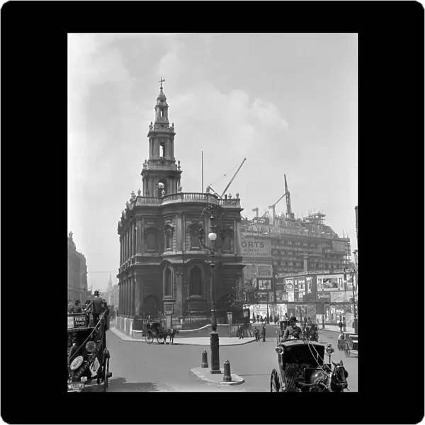 London. St Mary Le Strand Church, Strand, London. 1900