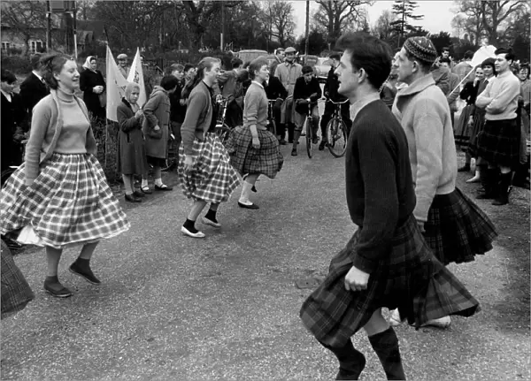 Scottish Country Dancing during the Aldermaston anti-nuclear march dance  /  dancing