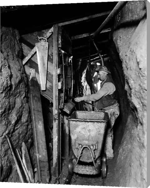 South Condurrow Mine, Camborne, Cornwall. June 1908
