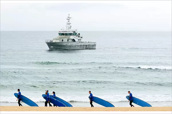 Australia-Britain-Royals-Surfers