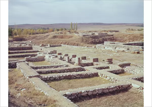 View of the archaeological site, 1450-1200 BC (photo)