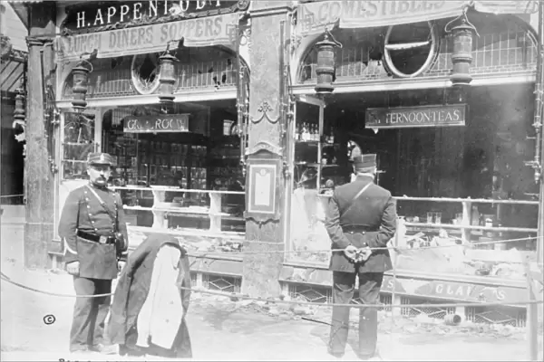 Paris, German shop smashed by mob, 1914 (b  /  w photo)