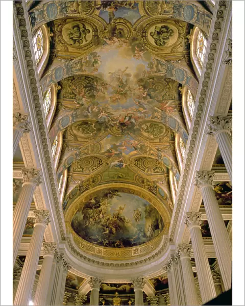 View of the Kings Gallery and vaulted ceiling depicting God among angels