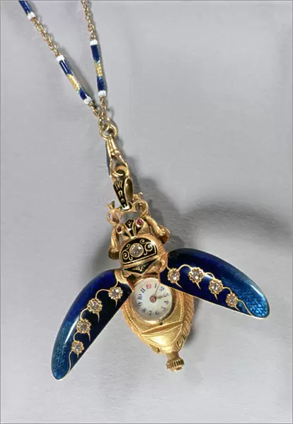 Scarab-shaped hunter-cased pendant watch, Chaux-de-Fonds, 1890s (gold, copper alloys