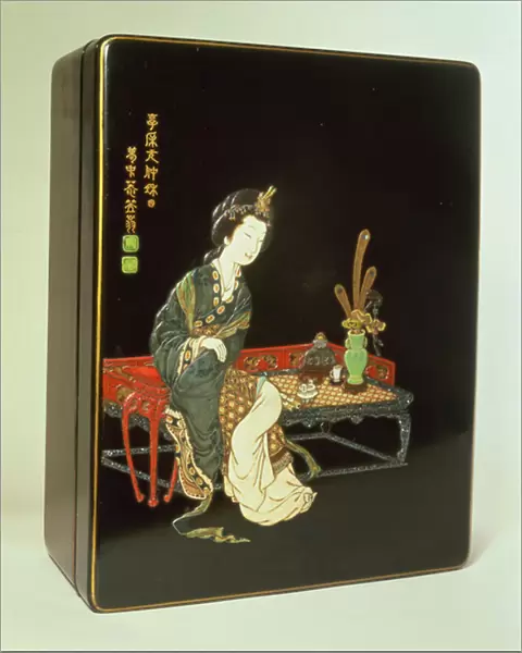 Chinese-style writing box, inscribed with the green pottery seal of Ritsuo