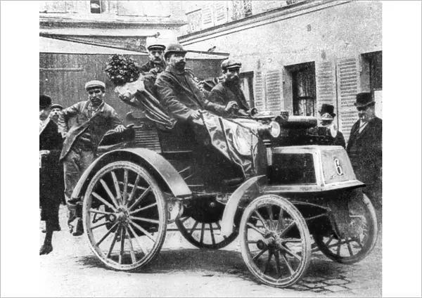A Panhard-Levassor car winning the first prize, 1891 (b  /  w photo)
