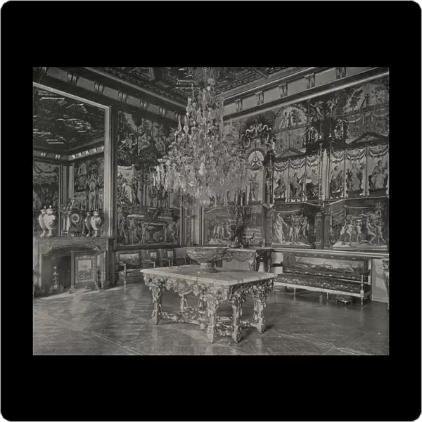 Palace of Fontainebleau, Reception Salon (b  /  w photo)