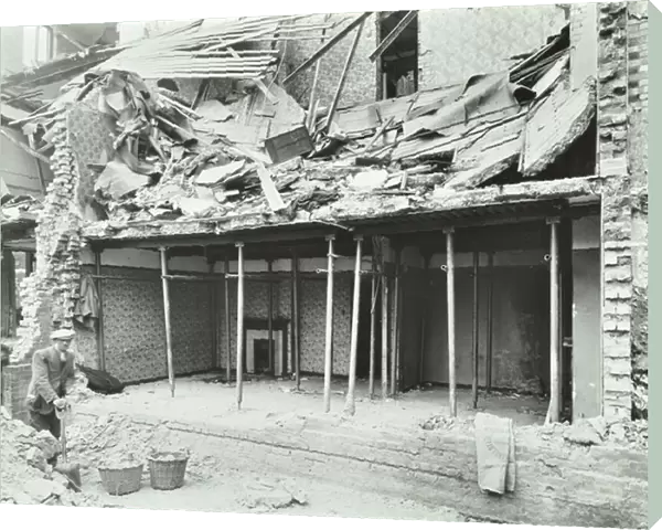 East Hill Estate: bomb damage, London, 1941 (b  /  w photo)