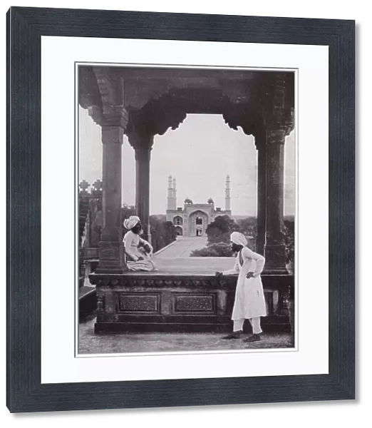 Akbars tomb, Sikandra, Agra, India (b  /  w photo)