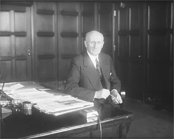 Robert P. Lamont, U. S. Secretary of Commerce during the Great Depression, Portrait at his Desk, Washington DC, USA, 1931 (b / w photo)