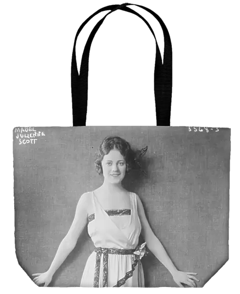 Silent Movie Actress, Mabel Julienne Scott, Fashion Portrait, Bain News Service, 1920 (b / w photo)