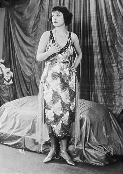 Actress Norma Talmadge, Portrait, Bain News Service, 1921 (b / w photo)
