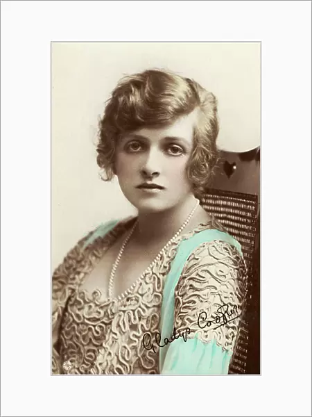 Dame Gladys Constance Cooper end of 19 /  beg of 20th century (postcard)