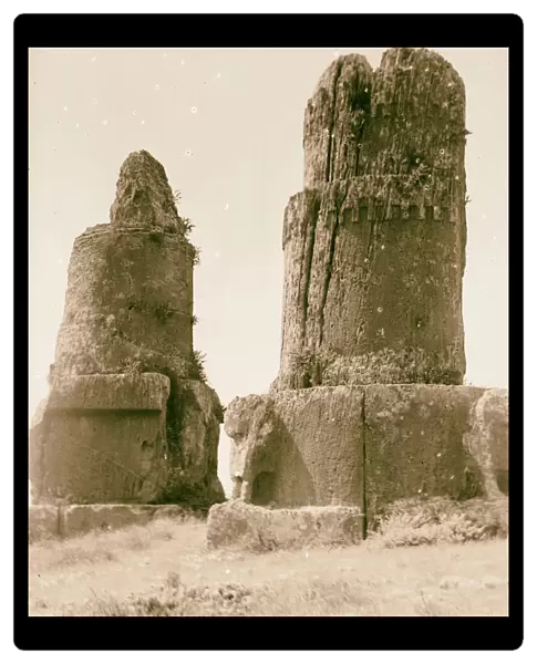 Tartous Tyre Funereal rock monumentss close up