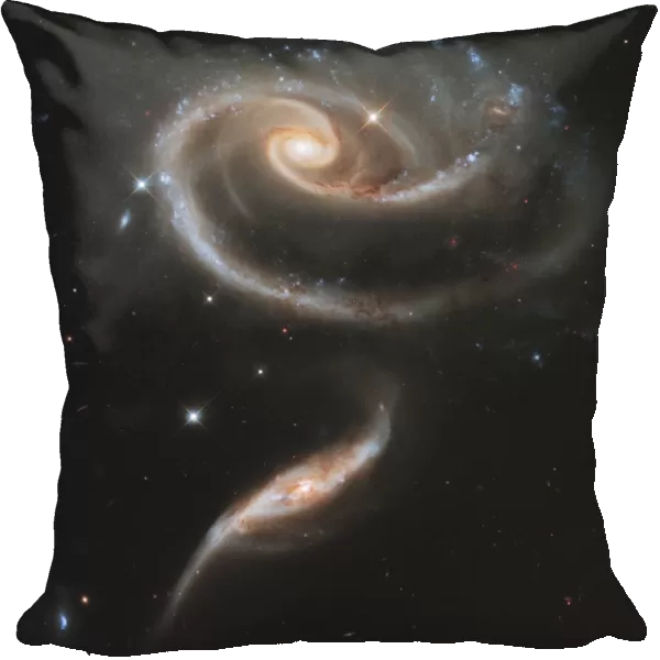 Arp 273 interacting galaxies in Andromeda