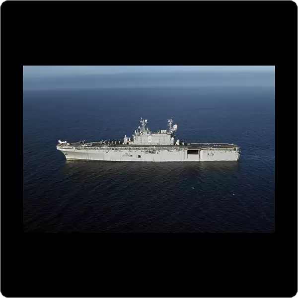 Amphibious Assault Ship USS Peleliu transits the Pacific Ocean