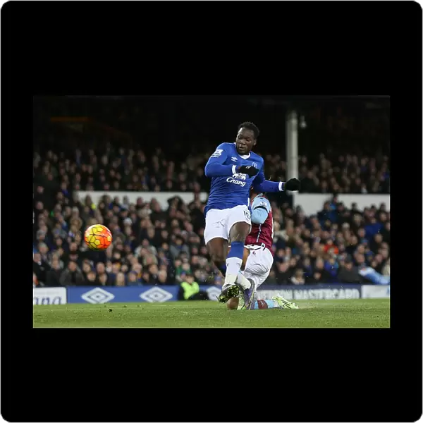 Romelu Lukaku's Four-Goal Blitz: Everton's Impressive Victory Over Aston Villa (Everton v Aston Villa - Goodison Park)