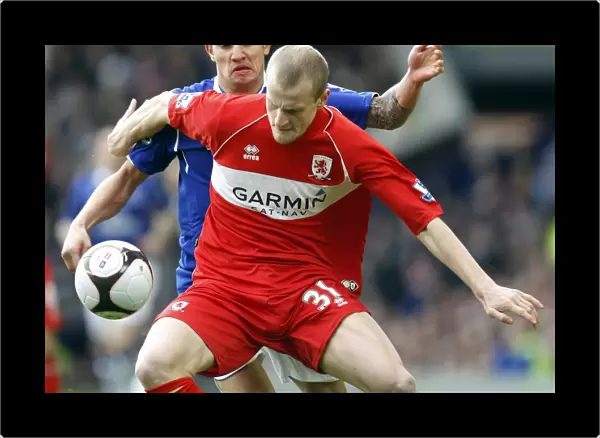 FA Cup Quarterfinal Showdown: Tim Cahill vs David Wheater Clash at Goodison Park (March 8, 2009)
