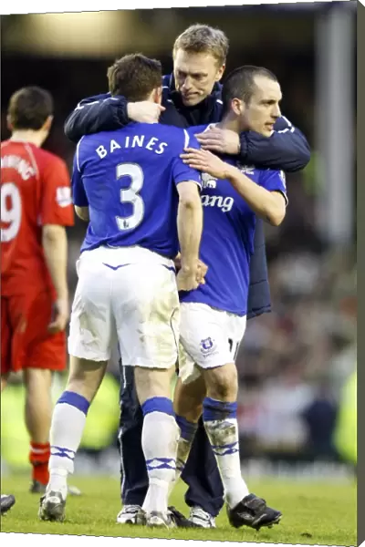 Everton FC: David Moyes and Team Celebrate FA Cup Quarter Final Victory over Middlesbrough (8 / 3 / 09)