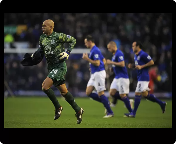 Everton FC: Tim Howard and Team Gear Up for Second Half Kickoff vs. Blackburn Rovers, Barclays Premier League