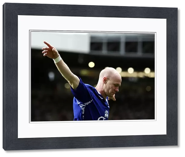 Andrew Johnson's Debut Goal: Everton's Triumph over Newcastle United (07 / 08)