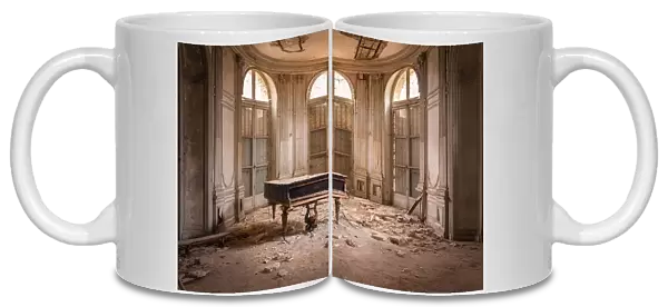 Piano in Decay