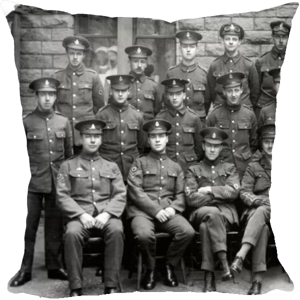 Lieut. D. Stout and staff, 3rd Northern General Base Hospital, Broomhall, World War I