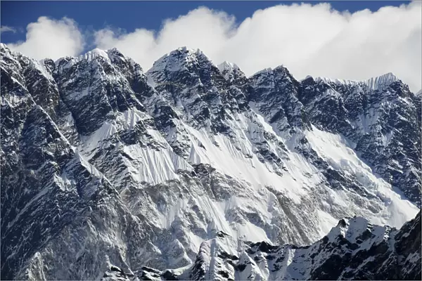 Nuptse Himal, Khumbu valley. Sagarmatha National Park (World Heritage UNESCO)