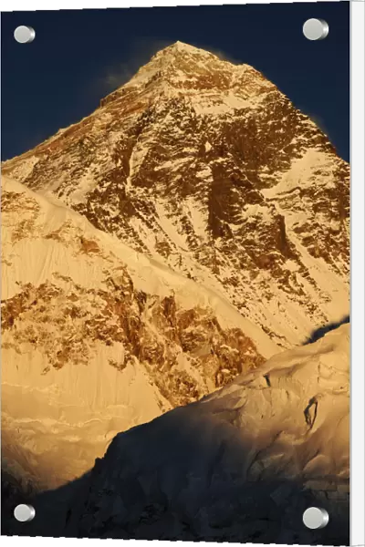 Sunset on Everest (8848m), Sagarmatha National Park (World Heritage UNESCO)