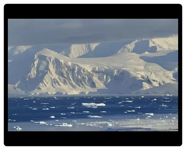Landscape from Neko Harbour, Andvord Bay. Antarctic Peninsula, Antarctica