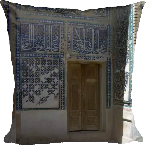 Sha-i-Zindeh Mausoleum, 14th century